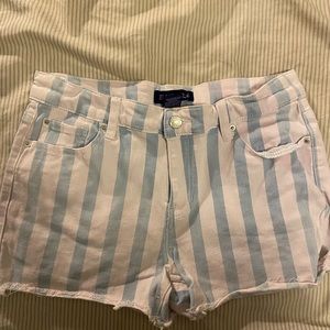 Designer, blue spy, size 7 jean shorts